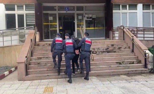 İzmir'de kastan adam öldürme suçundan aranan zanlı yakalandı