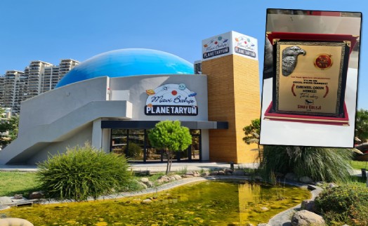 Karşıyaka Evrensel Çocuk Merkezi'ne ‘İzmir'in Enleri' ödülü