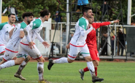 Karşıyaka'nın golcüsü deplasmanda atıyor