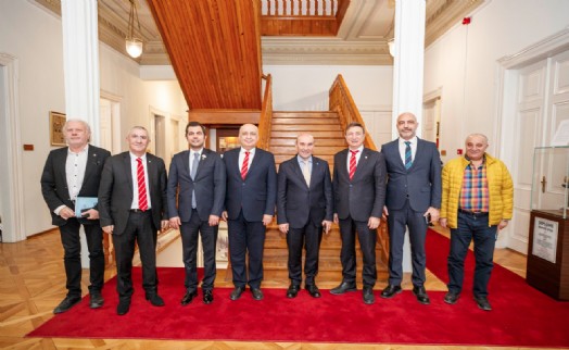 Lions Dernekleri'nden Soyer'e destek mesajı