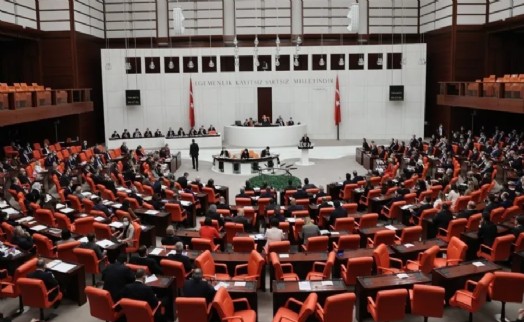 Mecliste fezleke sayısı 733'e çıktı