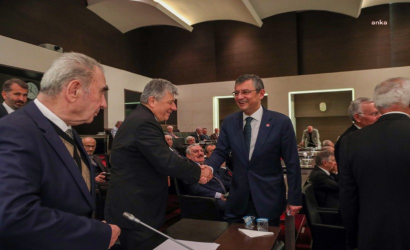 Özgür Özel, önceki dönem CHP milletvekilleriyle bir araya geldi