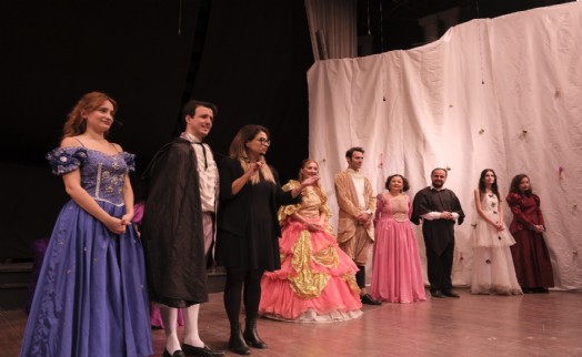 Sahne Tozu Tiyatrosu'ndan otizmli çocuklara özel gösteri