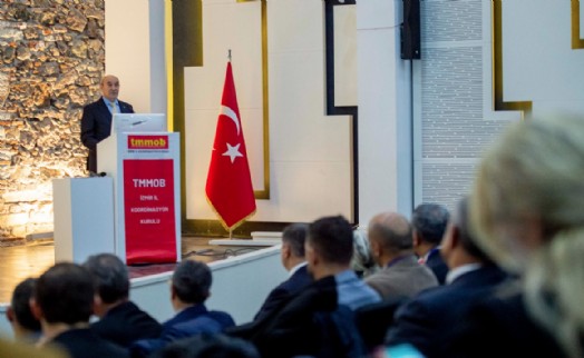TMMOB'un düzenlediği 3. İzmir Kent Sempozyumu başladı