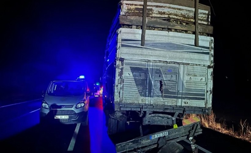 Tokat'ta kamyon ve minibüs kazaya karıştı: 5 ölü