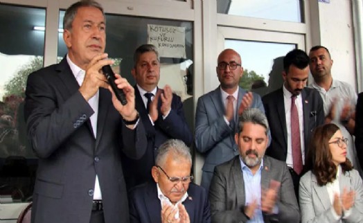 Bakan Akar: Gabar'da şimdi terör konuşulmuyor, petrol konuşuluyor