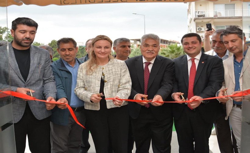 Başkan Tekin'den müjde: Torbalı'da ilk Kitap Kafe açıldı