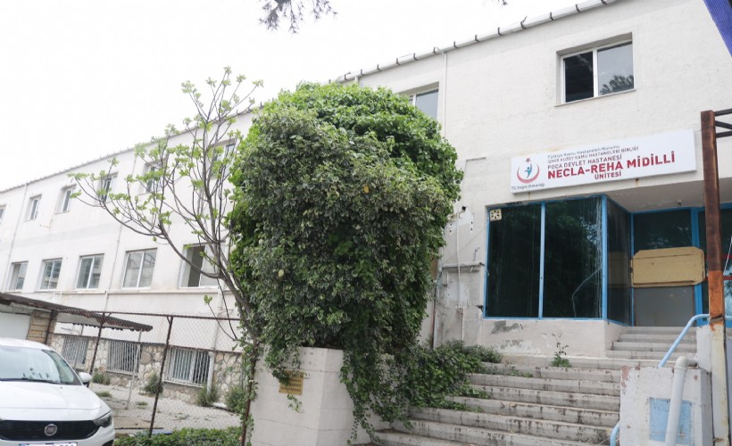 Foçalıların çabası sonuç verdi: Eski devlet hastanesinin TOKİ'ye devrinden vazgeçildi