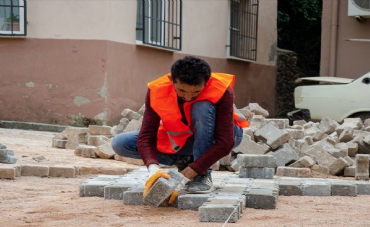 Kemalpaşa'da içme suyu ve kanal hatları yenilendi