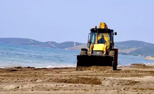 Seferihisar'ın plajları yaza hazırlanıyor