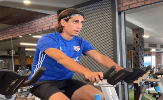 Altay'da Naderi kafaları karıştırdı! Boluspor forması giydi