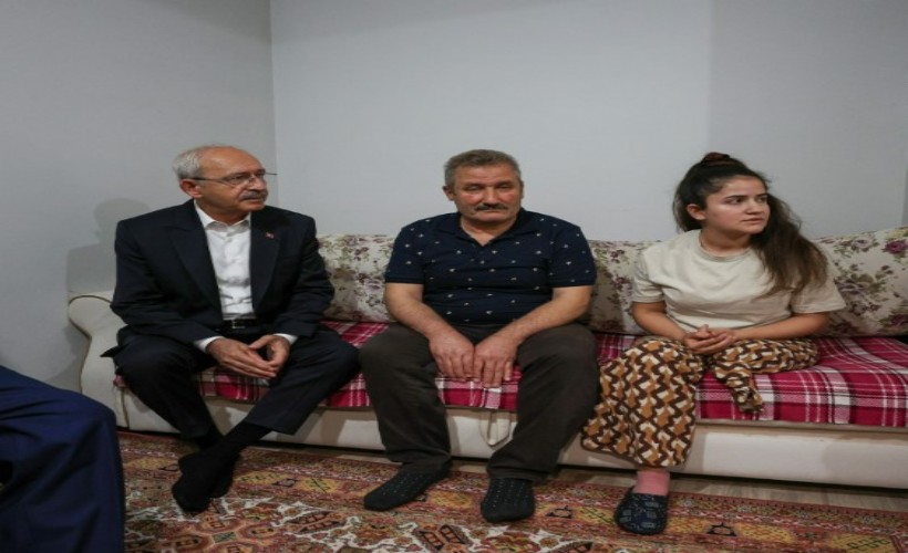 Kılıçdaroğlu'ndan Babalar Günü’nde depremzede ailelere ziyaret