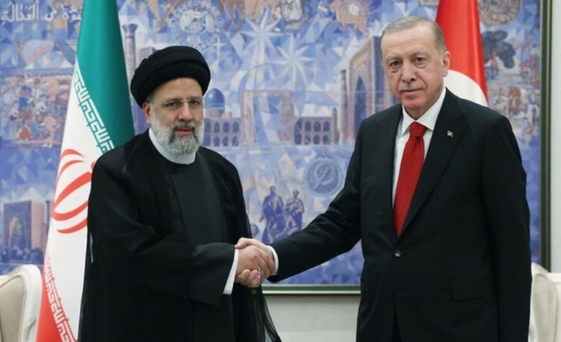 Cumhurbaşkanı Erdoğan İran Cumhurbaşkanı Reisi görüştü