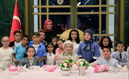 Emine Erdoğan'dan 