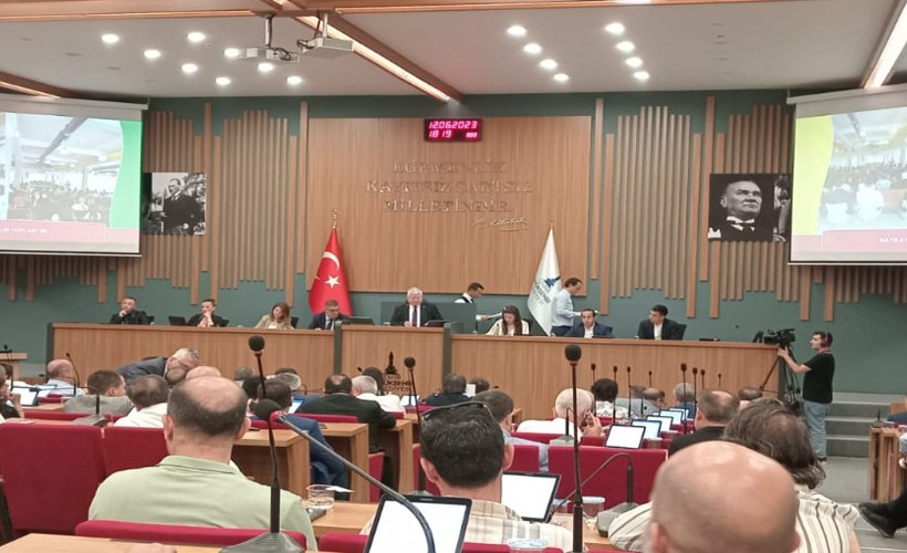 İzmir Büyükşehir Meclisinde 'Örnekköy' mesaisi: İki gündür neyi tartışıyoruz?