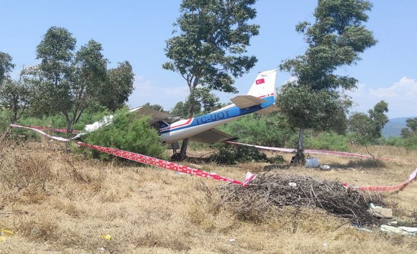 İzmir'de özel bir uçak araziye düştü: 2 yaralı