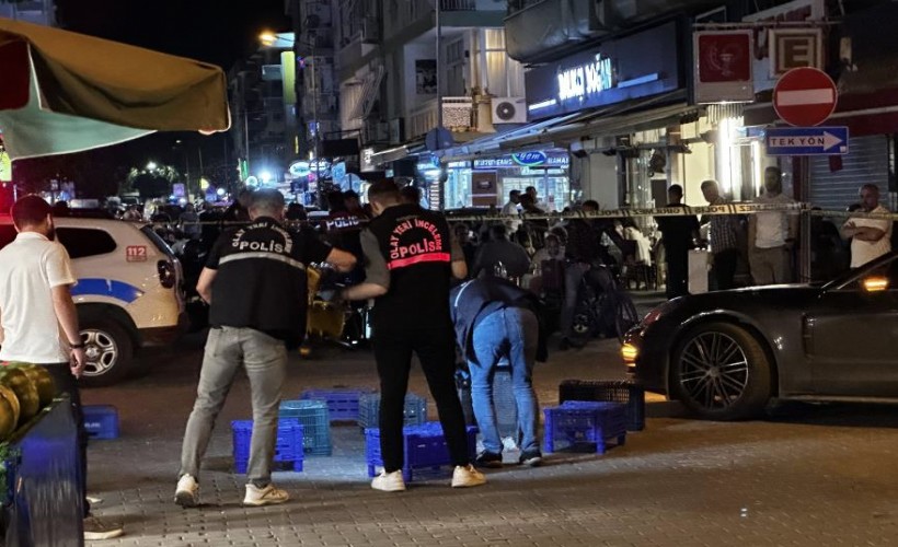 İzmir'de polisin silahla yaralandığı olayla ilgili 2 gözaltı