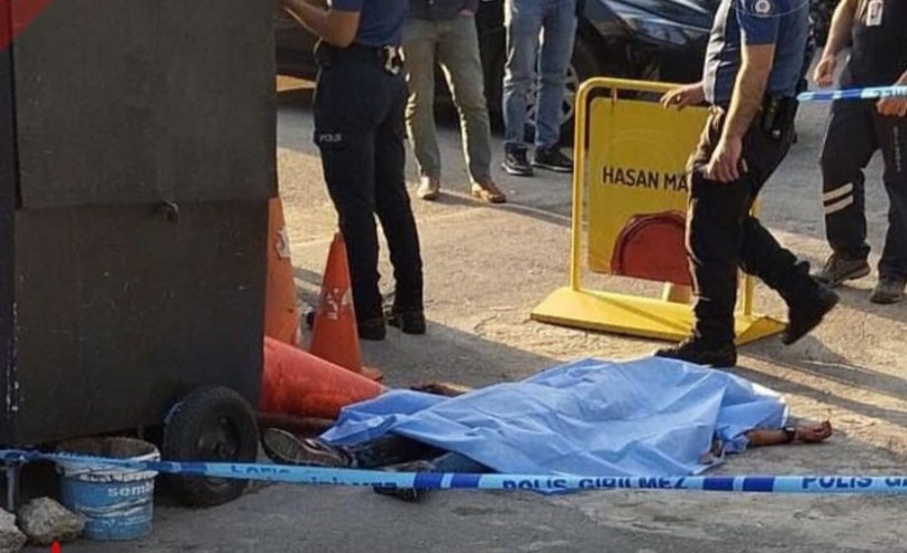 İzmir'de sır cinayet: Boğazından bıçaklanan genç öldü
