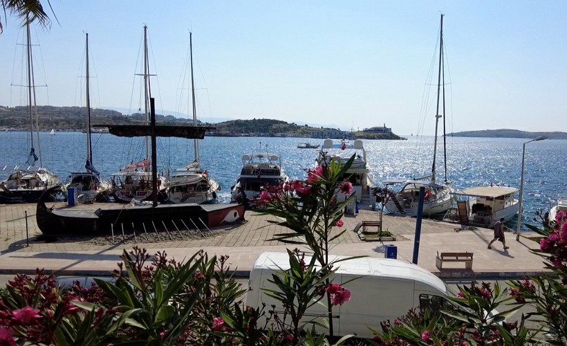 İzmir'in gözde tatil merkezlerinden Foça Kurban Bayramı’na hazır