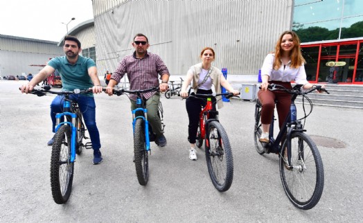 İzmir'de bisikletli kullanımı yaygınlaşıyor