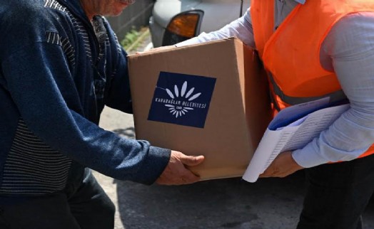 Karabağlar Belediyesi'nden bayram dayanışması