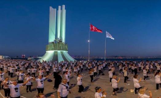 Karşıyaka'da salon dansları kursu başlıyor