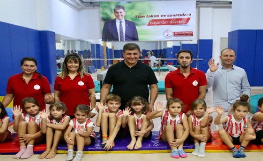 Karşıyaka'da yaz spor okulları başlıyor!