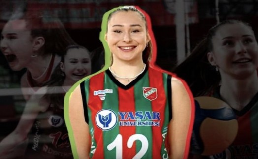 Karşıyakalı Ezgi Uludağ, Sultanlar Ligi'ne transfer oldu