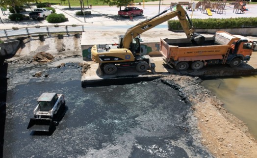Peynircioğlu Deresi'nde temizlik çalışmaları tamamlandı