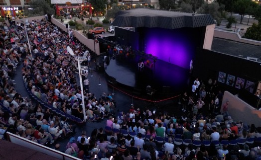 Aliağa'da 7'den 77'ye Sanat Festivali devam ediyor