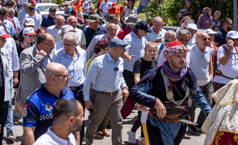 Efeler Yolu'yla İzmir'in kültürel değerleri birbirine bağlanıyor
