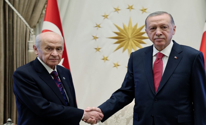 Erdoğan, Bahçeli ile Cumhurbaşkanlığı’nda görüştü!