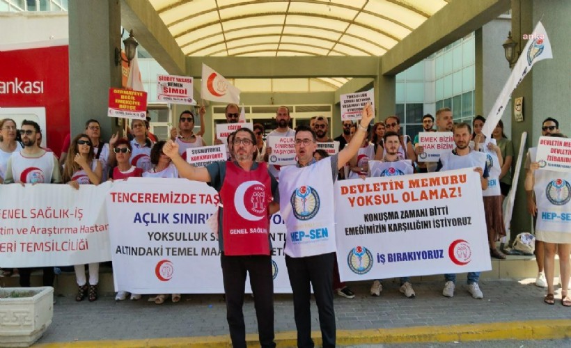 Genel Sağlık- İş Sendikası'na üye sağlık çalışanları, İzmir'de iş bıraktı