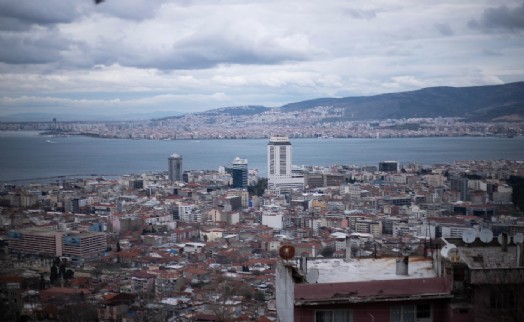 İzmir, Uluslararası Avrupa Demokrasi Başkenti Şehirler Ağı'na katıldı
