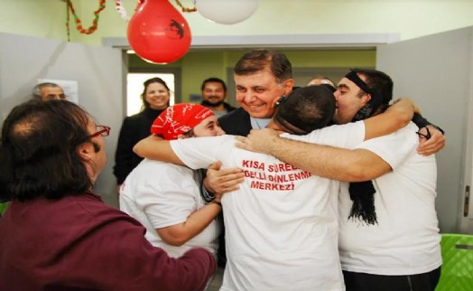 İzmir'de tek: Karşıyaka'nın engelsiz merkezi umut oldu