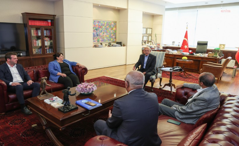 Kılıçdaroğlu, KESK yöneticileri ile bir araya geldi