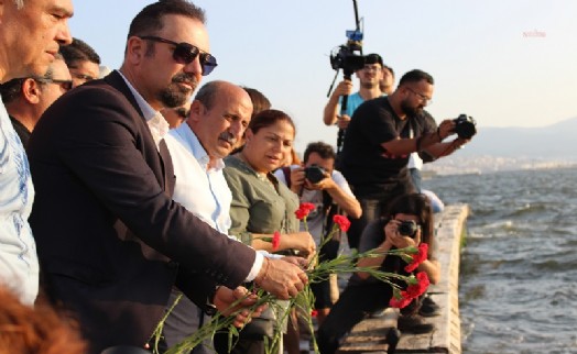 Sivas Katliamı'nın 30. yılı dolayısıyla İzmir'de anma etkinliği düzenlendi