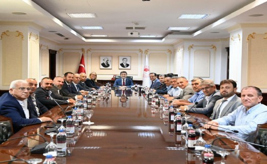 Tarımın sözcüleri Başkent çıkarmasında İzmir'e müjdelerle döndü