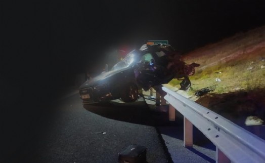 Aliağa'da feci kaza: 2 kişi öldü, 2 kişi ağır yaralandı