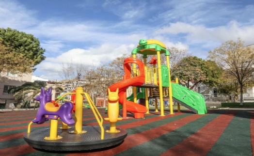 Buca'da tüm parklar yenilendi