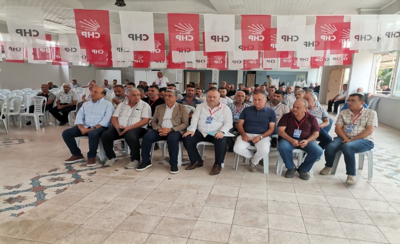 CHP Kınık ve Urla'da tek adaylı kongre; Başkanlar güven tazeledi