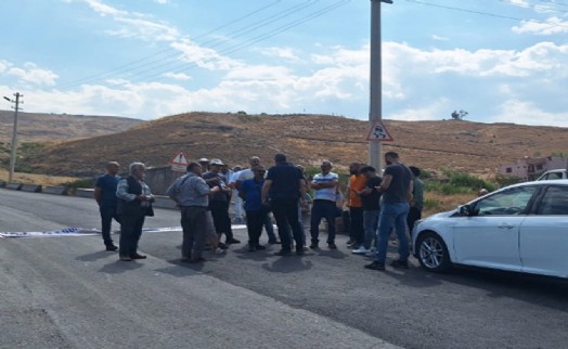 Harmandalı'nda mahalleli çöpe karşı yol kapattı: Mahkeme kararına uyulsun!