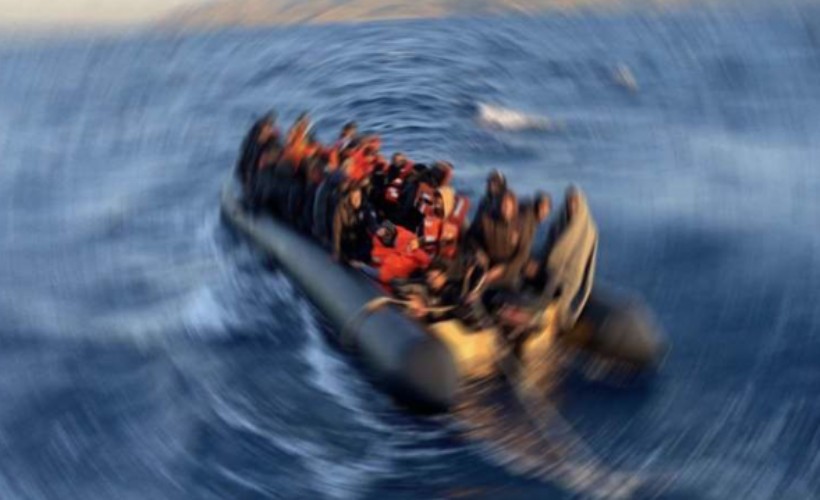 İtalya açıklarında sığınmacı teknesi battı: 41 ölü
