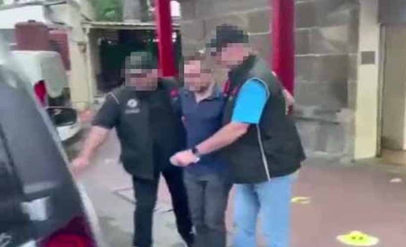İzmir merkezli 14 ilde terör operasyonu: 32 şüpheli yakalandı