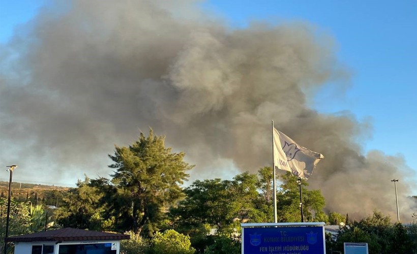İzmir’de katı atık toplama merkezinde korkutan yangın