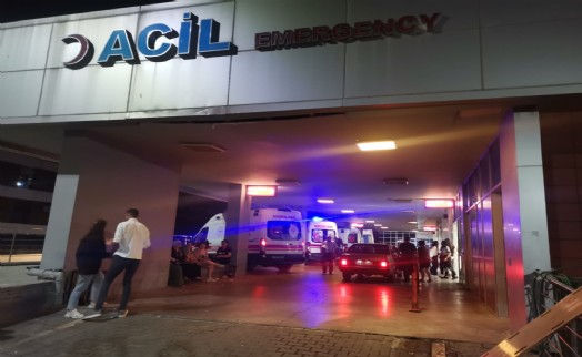 İzmir'de korkunç olay: Annesine satırla saldırdı