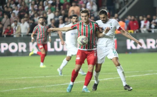 Karşıyaka'nın golcüsü ameliyat oldu