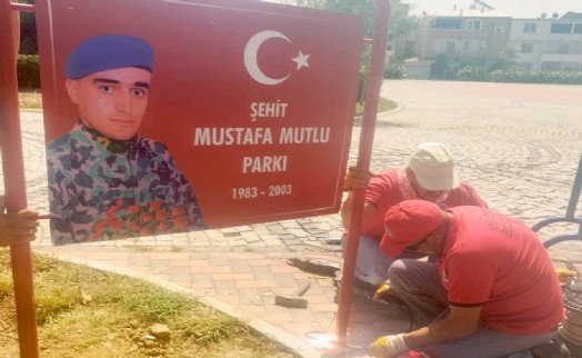 Şehidin adı Menderes'teki bir parka verildi