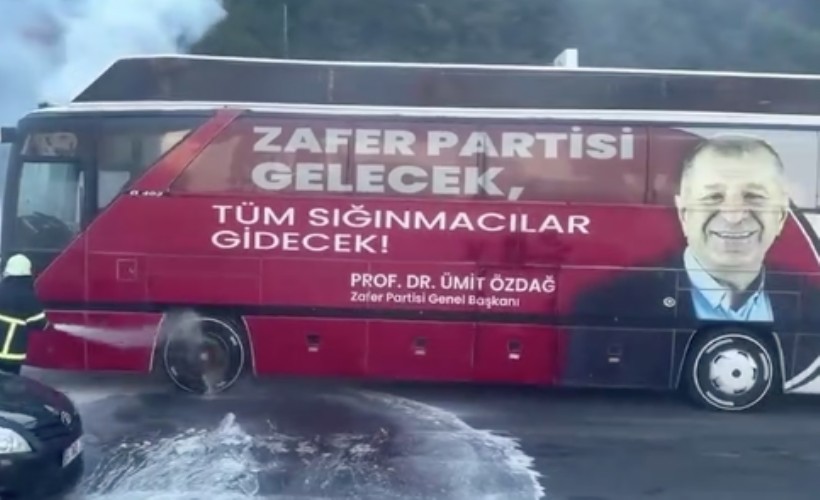 Ümit Özdağ'ın otobüsünde yangın!