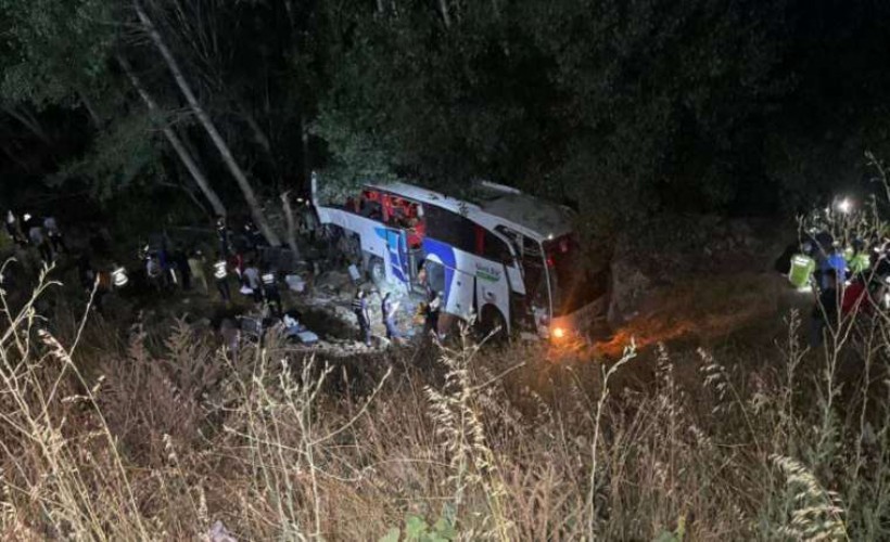 Yozgat'ta otobüs şarampole uçtu: 12 ölü,19 yaralı